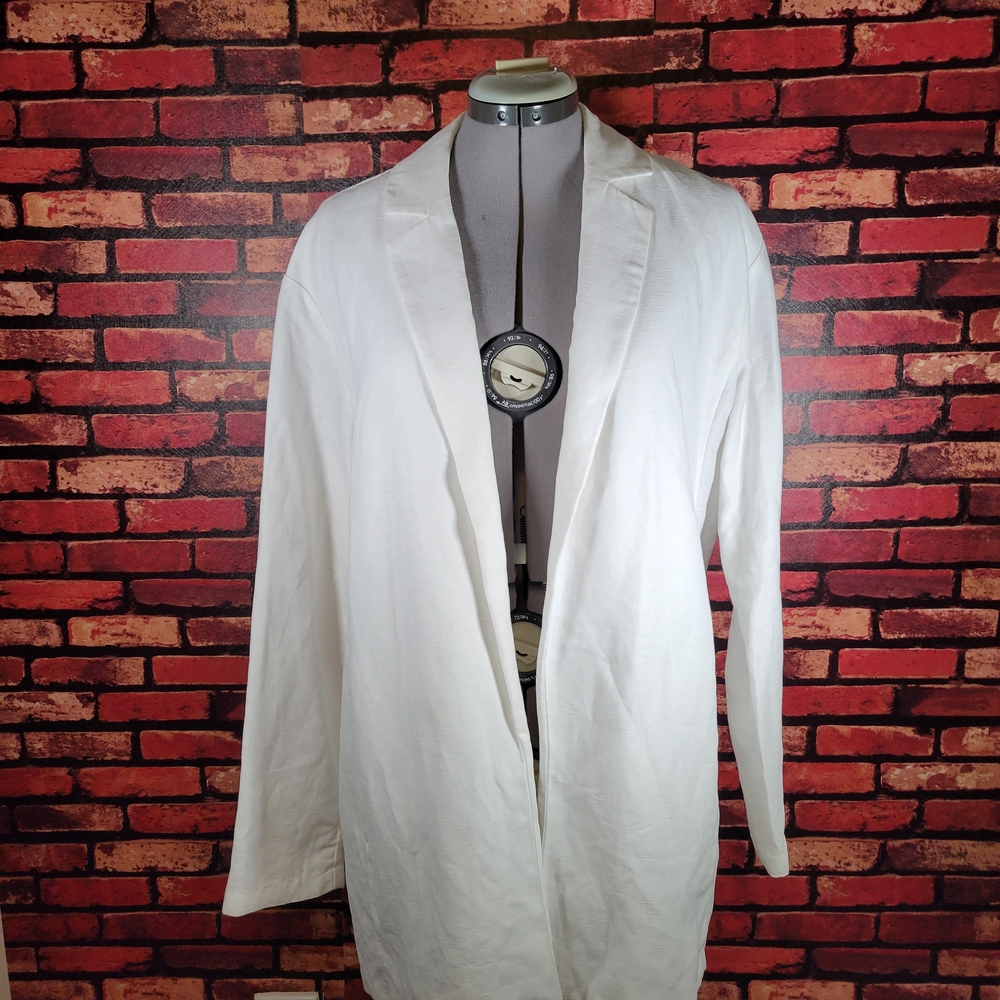 Eileen Fisher Elegant White Linen Blazer